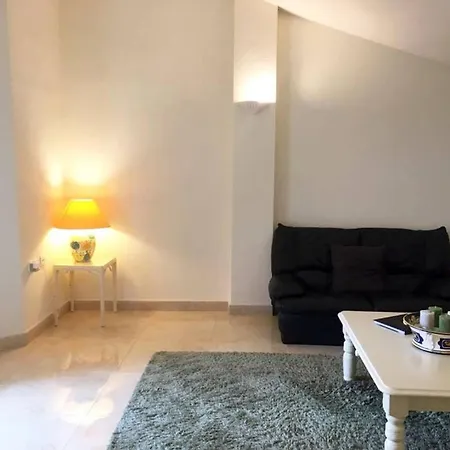 Luxury Penthouse 4 Bedrooms Facing The Sea