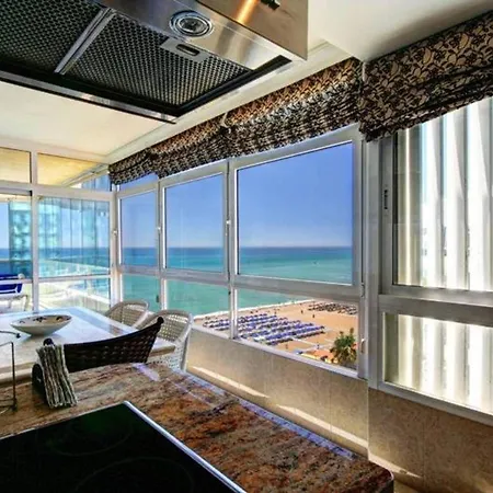 Luxury Penthouse 4 Bedrooms Facing The Sea توريمولينوس
