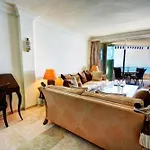 Luxury Penthouse 4 Bedrooms Facing The Sea