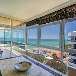 Luxury Penthouse 4 Bedrooms Facing The Sea Lägenhet Torremolinos