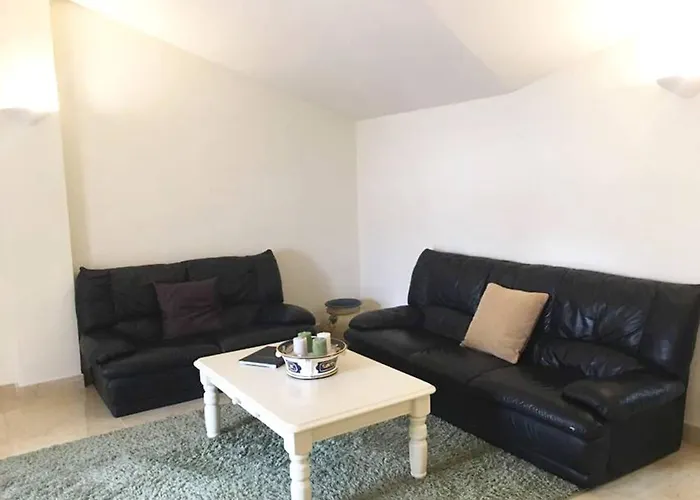 Luxury Penthouse 4 Bedrooms Facing The Sea *