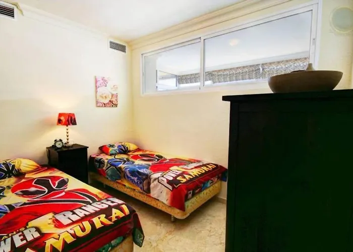 Luxury Penthouse 4 Bedrooms Facing The Sea