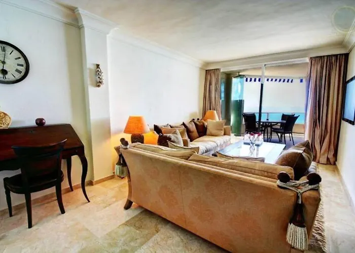 Luxury Penthouse 4 Bedrooms Facing The Sea