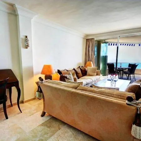 Luxury Penthouse 4 Bedrooms Facing The Sea