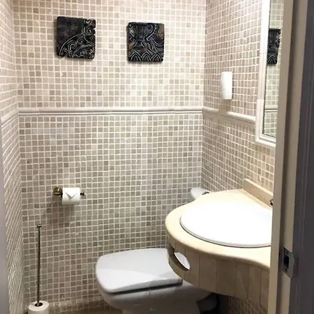 Luxury Penthouse 4 Bedrooms Facing The Sea Апартаменты *